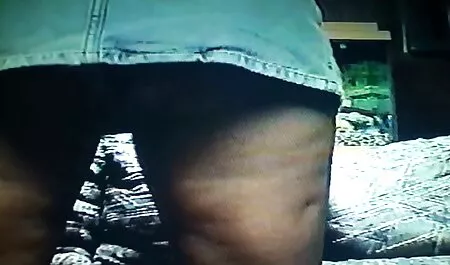 Valerie españolas maduras masturbandose en la isla