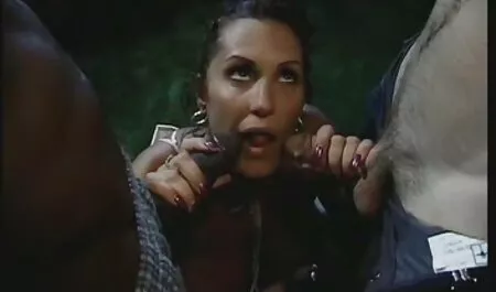 Más videos de maduritas en español información